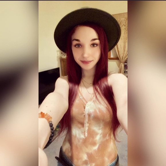 Meet Your Posher, Jessica - Picture 1 of 1